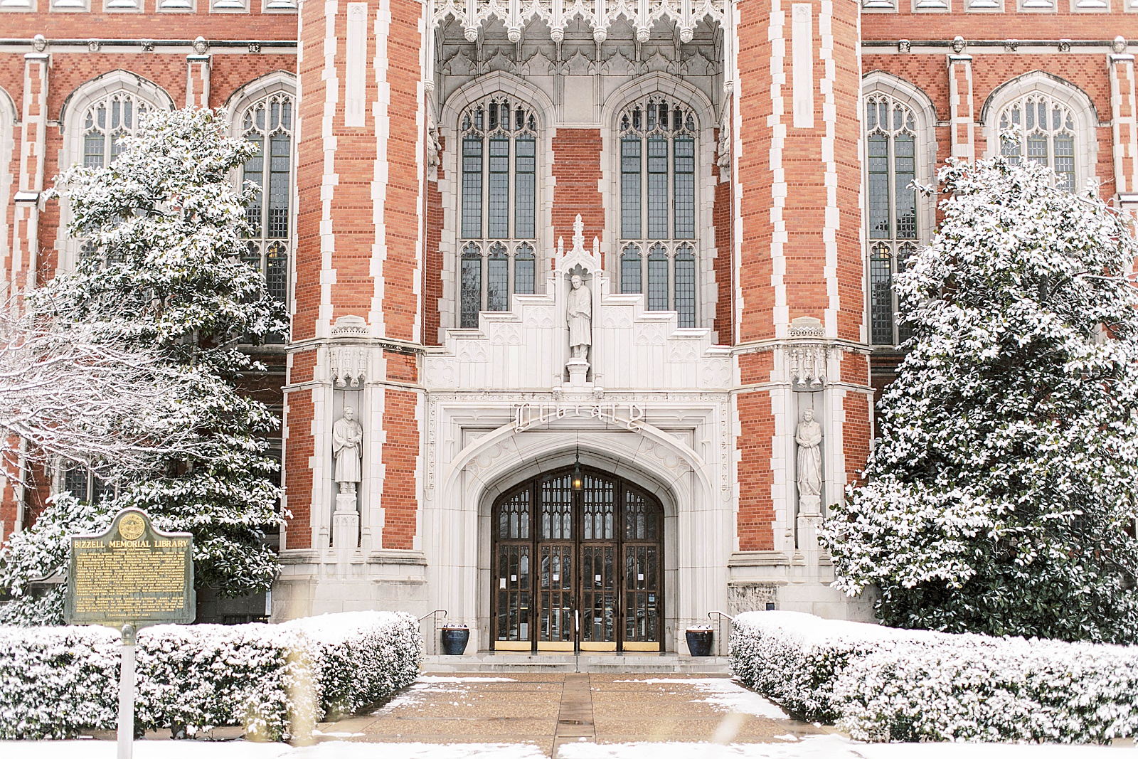 bizzell library snow